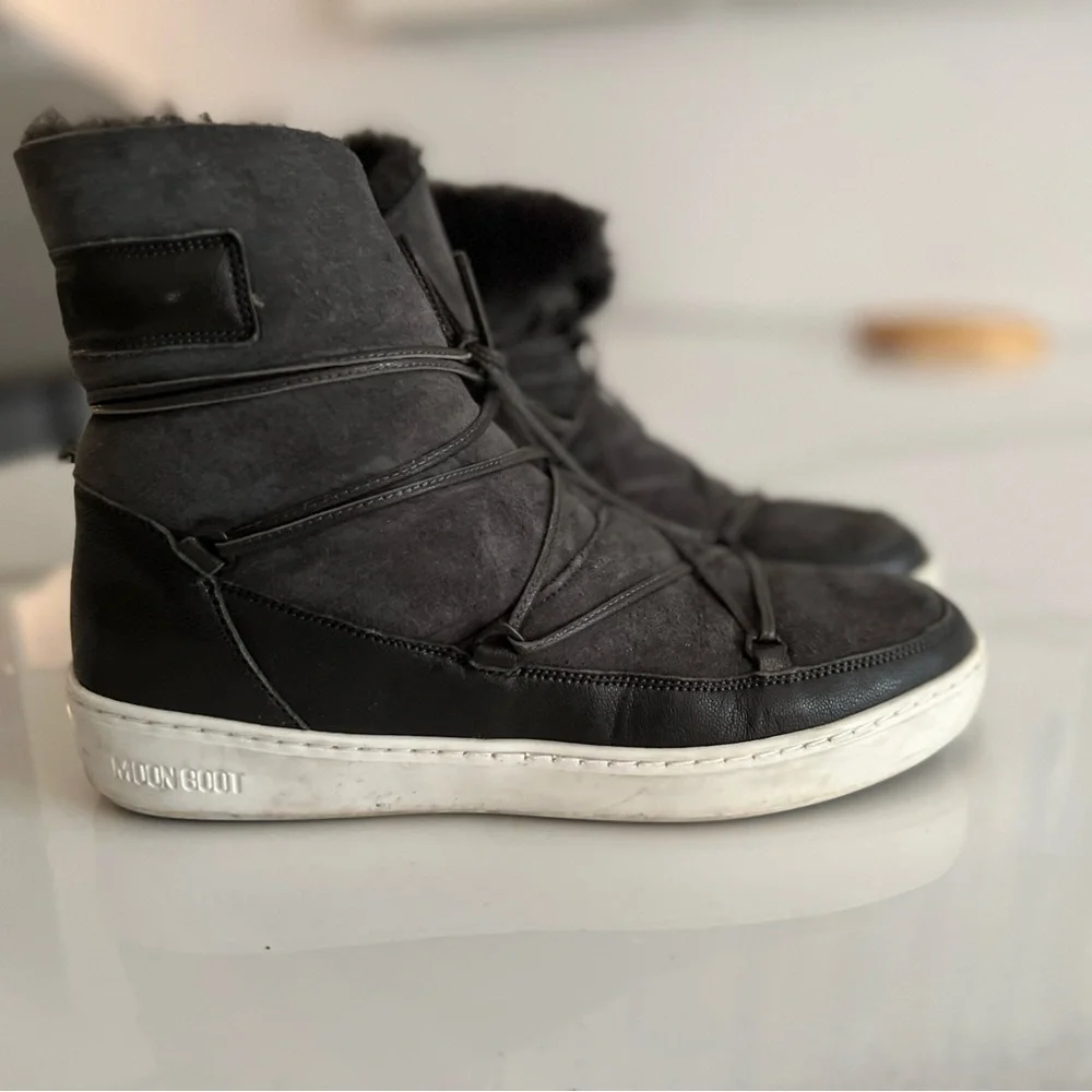 Authentic Moon boot - Picture 7 of 10